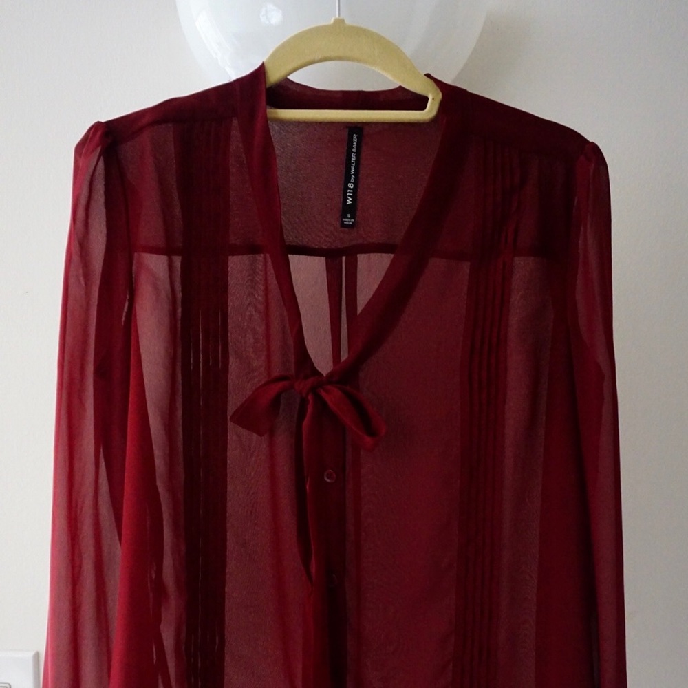 Pretty chiffon blouse with pussy bow
